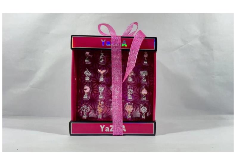 Girls Yazma Deluxe Charm Set, Exquisite DIY jewelry cake box
