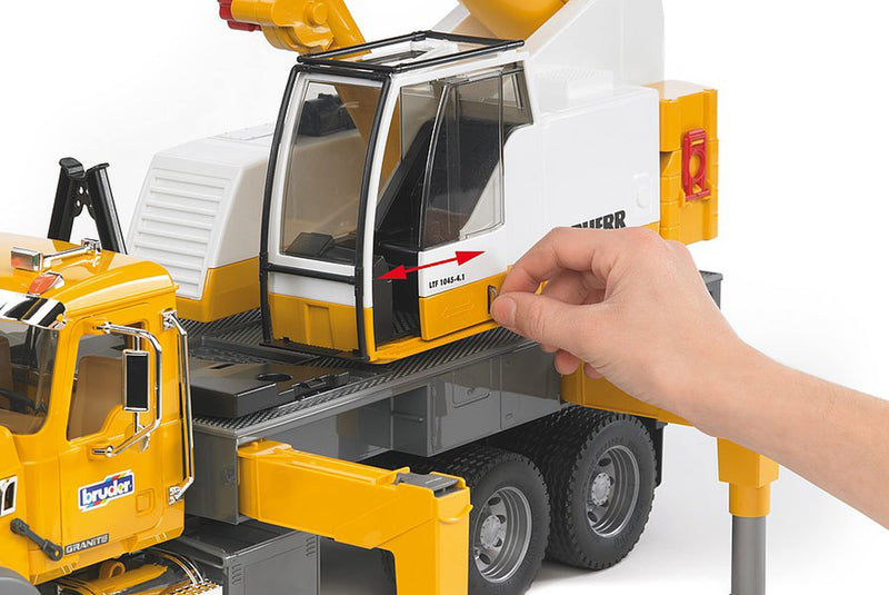 Bruder Mack Granite Liebherr Crane Truck