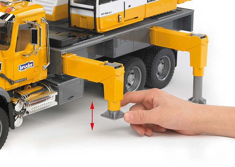 Bruder Mack Granite Liebherr Crane Truck
