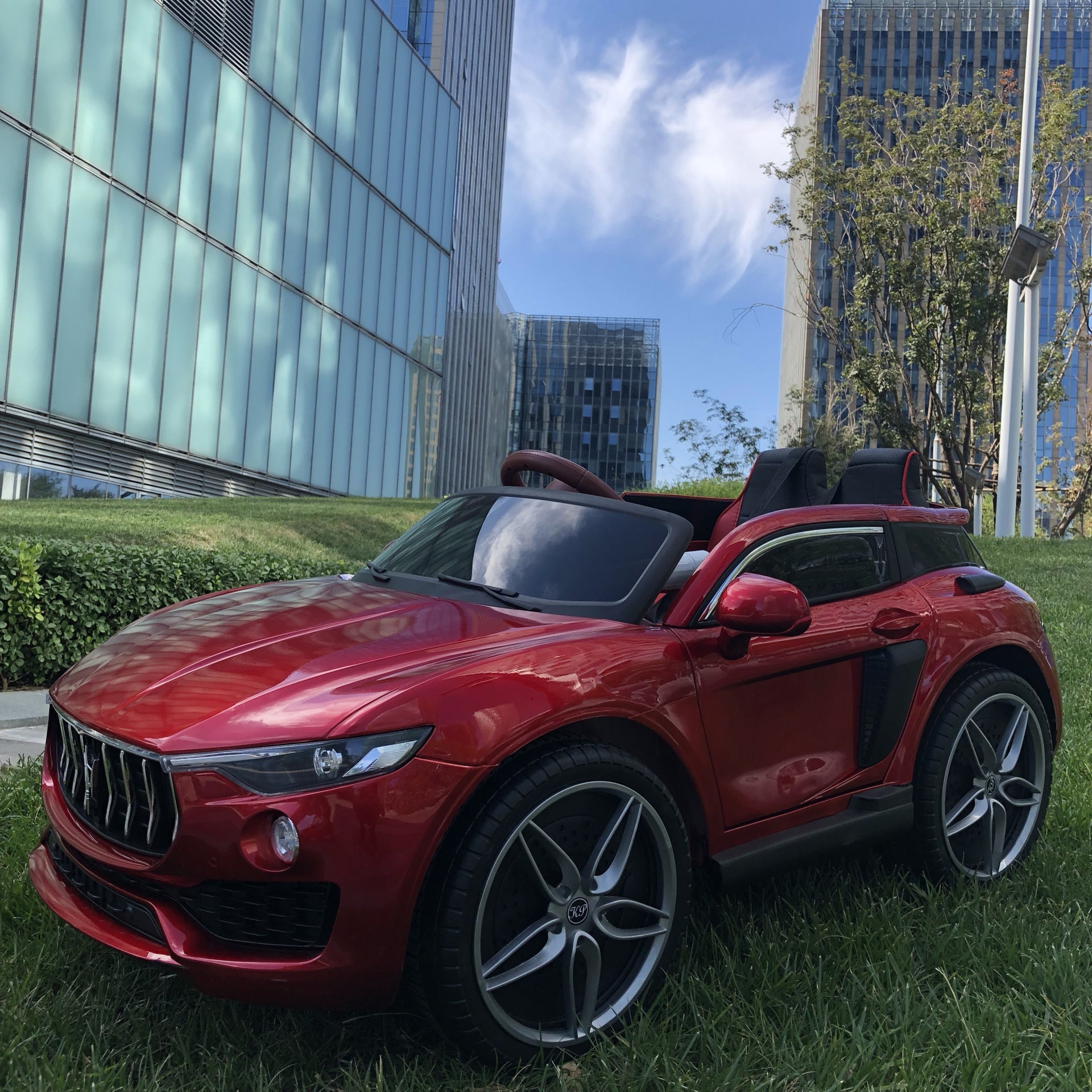 Electric Ride-On Car 12V for Kids Licensed Maserati Ghibli with Remote Control