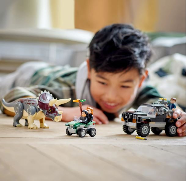 LEGO Jurassic World Dominion Triceratops Dinosaur Pickup Truck Ambush