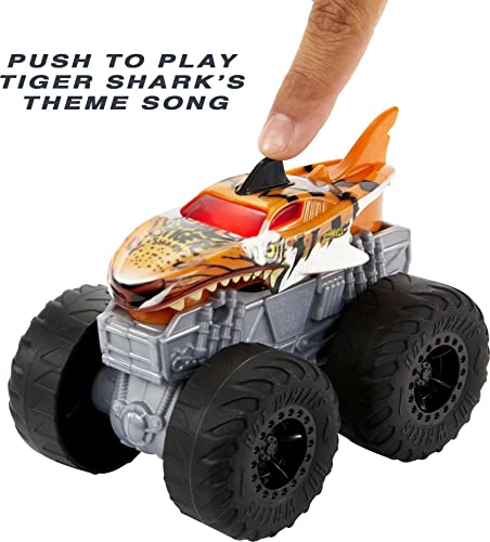 Hot Wheels Monster Trucks Roarin' Wreckers, 1 1:43 Scale Truck with Lights  & Sounds – StockCalifornia