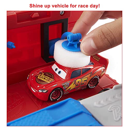 Disney and Pixar Cars Transforming Mack Playset, 2-in-1 Toy Truck & Tune-Up Station with Launcher, Lift & More, Movie-Inspired Graphics